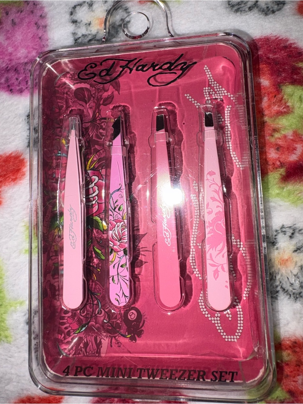 Ed Hardy Pink 4-Piece Mini Tweezer Set